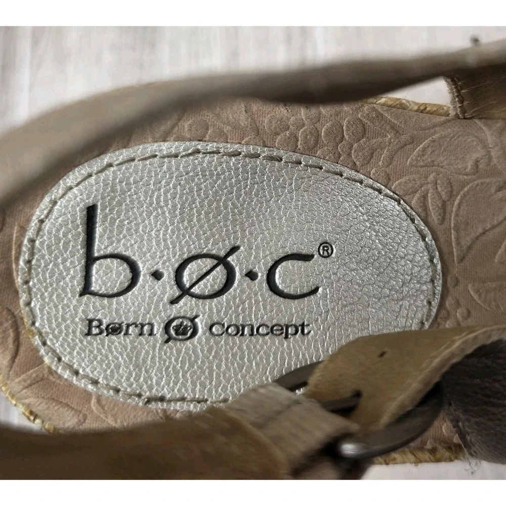 BOC Born Gold Floral Peep Toe Leather Platform Wedge Slingback Sandals Size 9